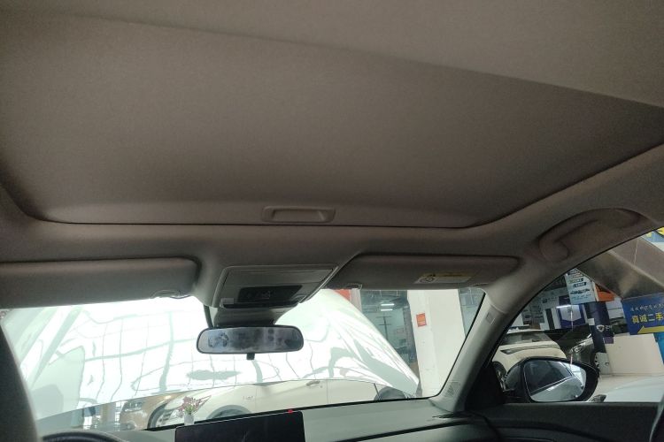 本田 英仕派 2023款 260TURBO 精致版中控内饰22