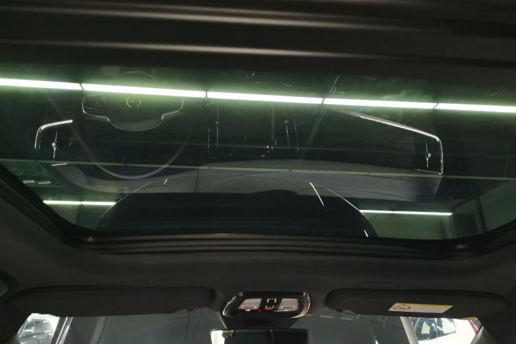 沃尔沃S90新能源 2025款 插电式混动 四驱长续航智雅豪华版局部细节22