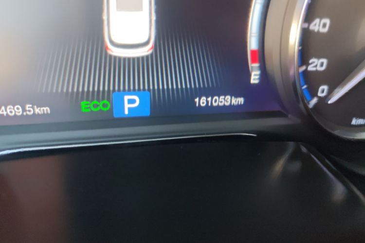 广汽传祺 传祺GS8 2017款 320T 两驱豪华智联版（七座）中控内饰15