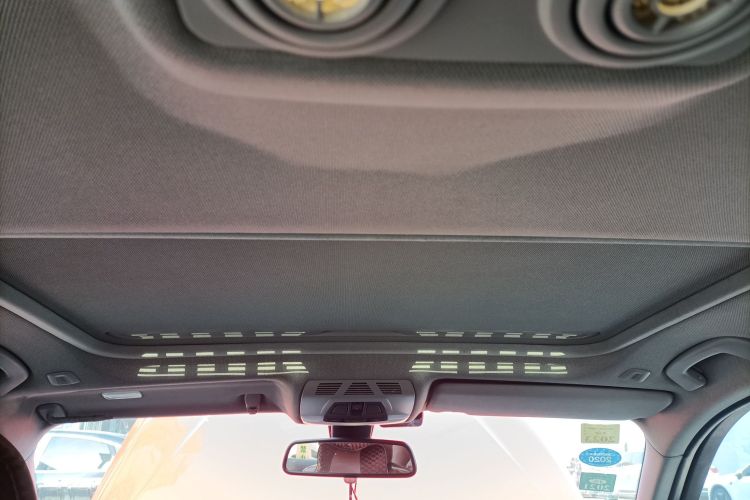 宝马3系 2014款 320Li 豪华设计套装中控内饰22