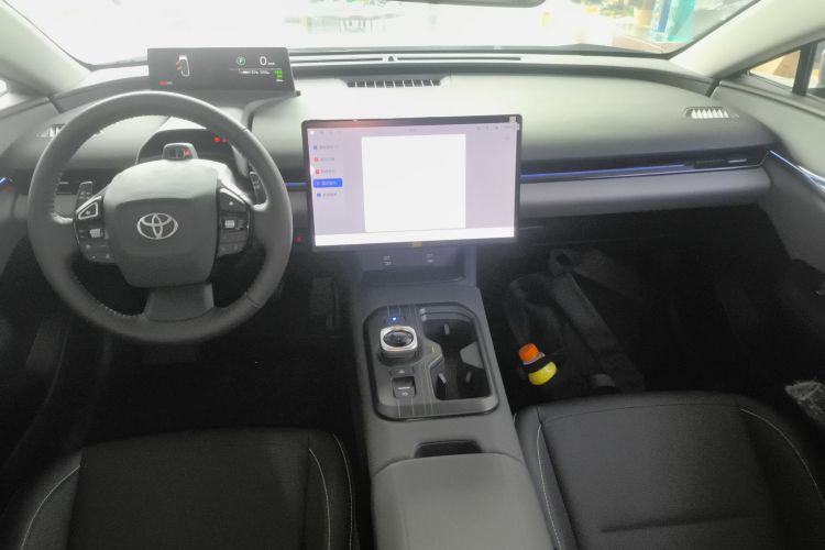 丰田bZ5 2025款 550 PRO智行版中控内饰12