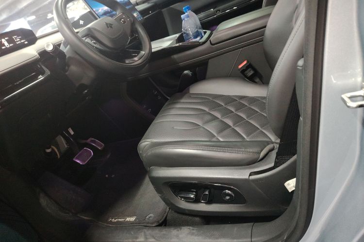 昊铂HT 2023款 670 后驱特高压版中控内饰19