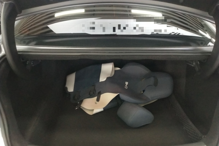 比亚迪 秦PLUS 2023款 冠军版 DM-i 55KM领先型机舱底盘23