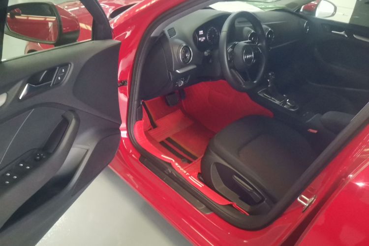 奥迪A3 2019款 Limousine 35 TFSI 进取型 国VI中控内饰20