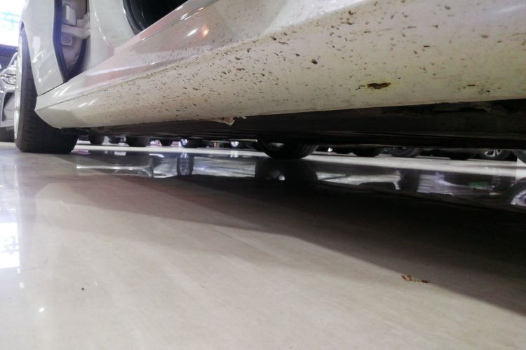 奔驰E级 2017款 E 200 运动型局部细节9001