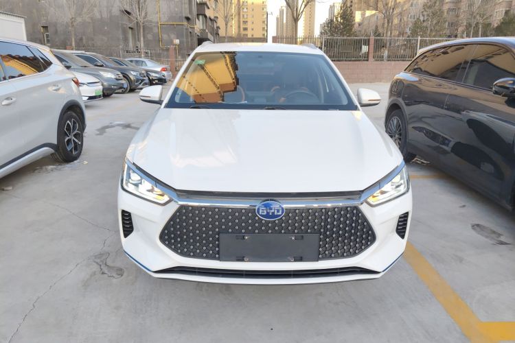 比亚迪e2 2021款 豪华型车身外观2