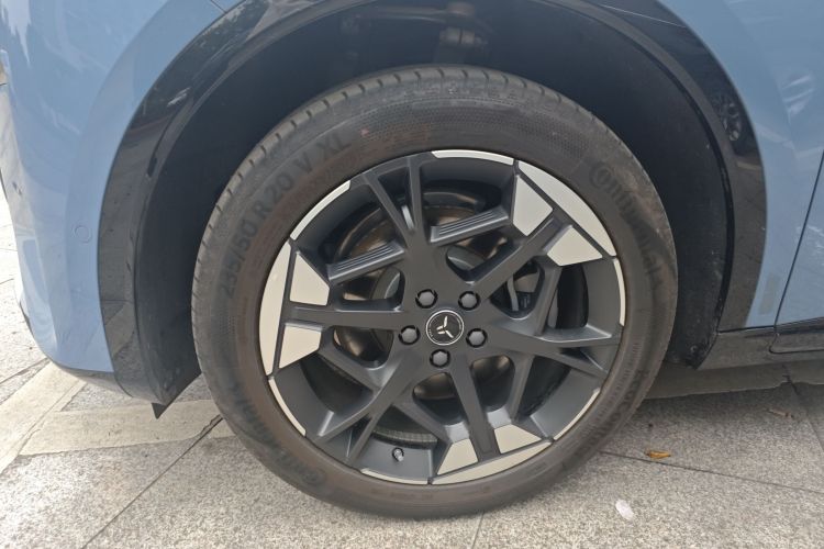 红旗天工06 2025款 660 四驱 智选版车身外观6007