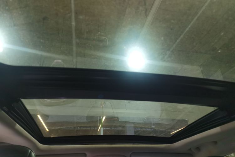 Jeep 自由光 2016款 2.0L 优越版中控内饰22