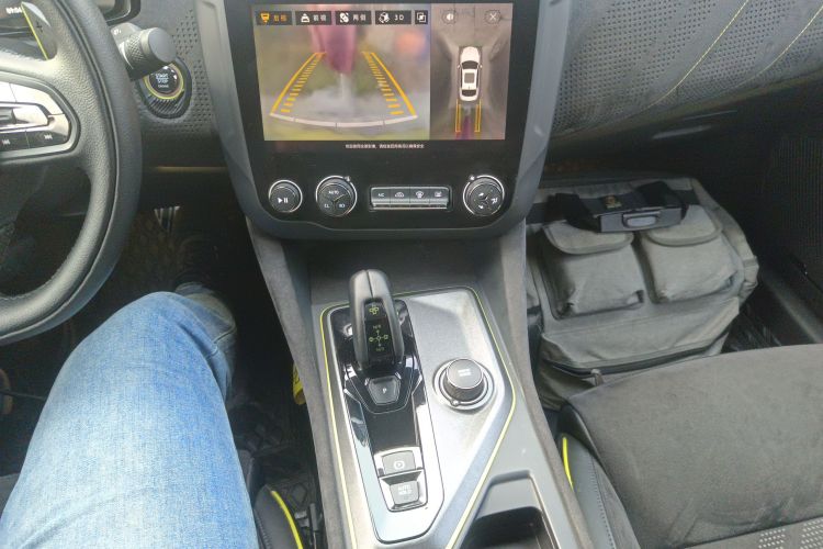 领克03 2020款 03+ 2.0TD 自动驭风版中控内饰18