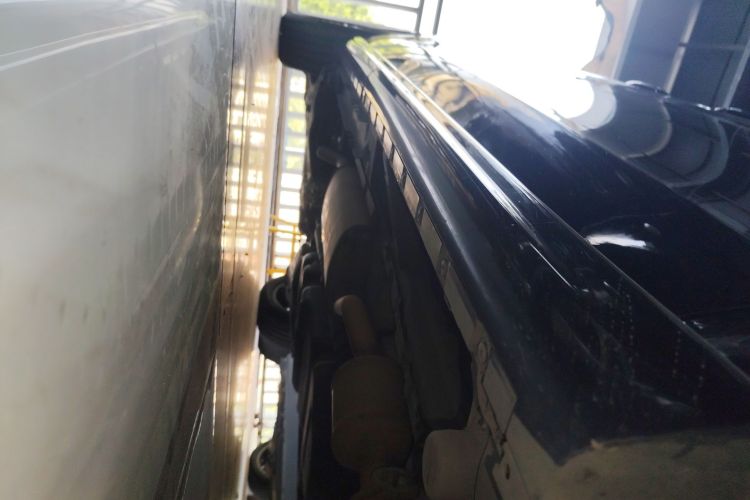 奔驰V级 2018款 V 260 尊贵版 国VI局部细节9001