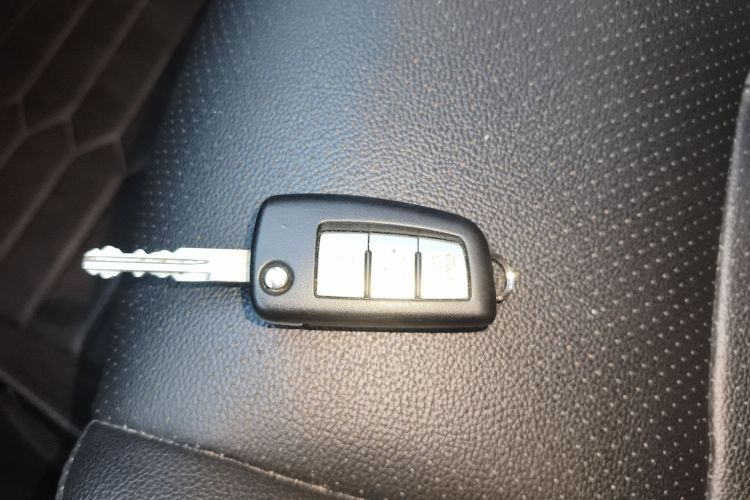 日产 轩逸 2021款 经典 1.6XL CVT豪华版中控内饰7001