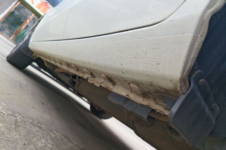 比亚迪 宋 2016款 2.0TID 自动尊贵型局部细节9002