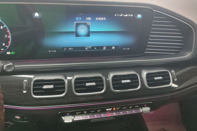 奔驰GLE 2021款 GLE 350 4MATIC 时尚型局部细节16