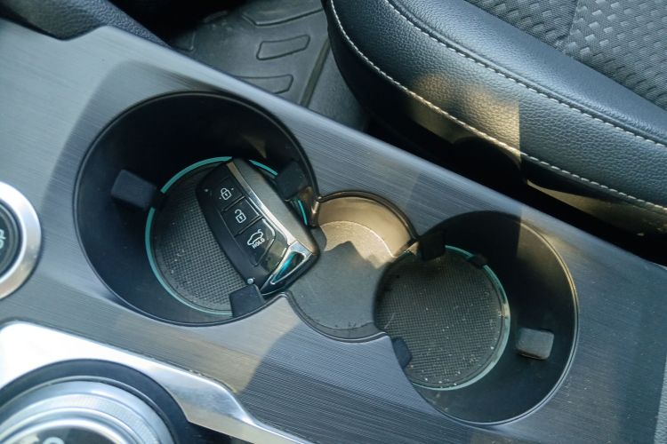 福特 福克斯 2019款 两厢 EcoBoost 180 自动锋潮型中控内饰11