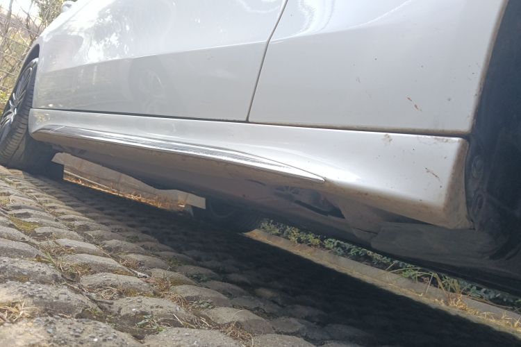 奔驰C级 2024款 改款 C 260 L 运动版局部细节9001