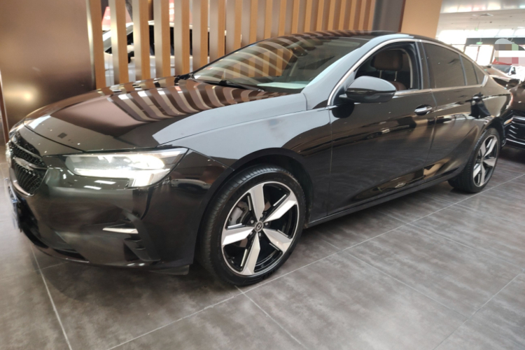 别克 君威 2023款 652T 智享型车身外观6003