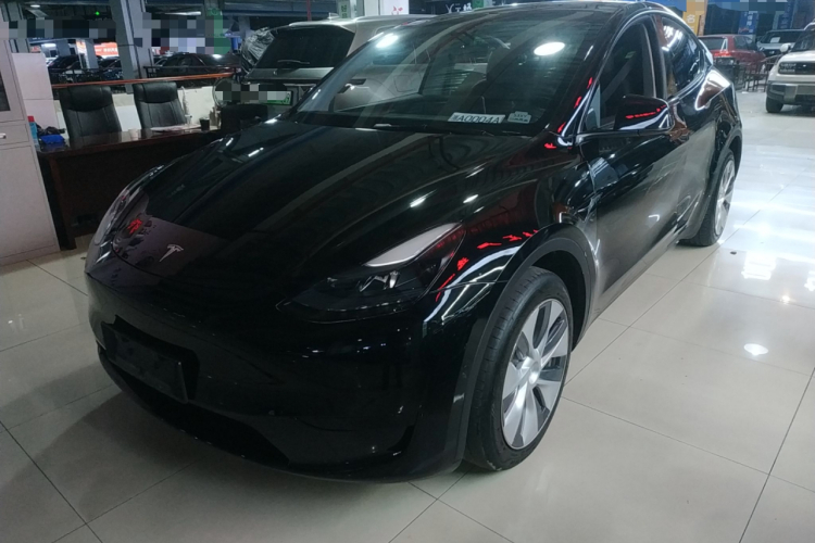 特斯拉 Model Y 2022款 改款 后轮驱动版车身外观1