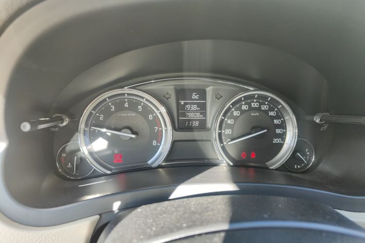 铃木 启悦 2015款 1.6L 手动舒享型中控内饰15