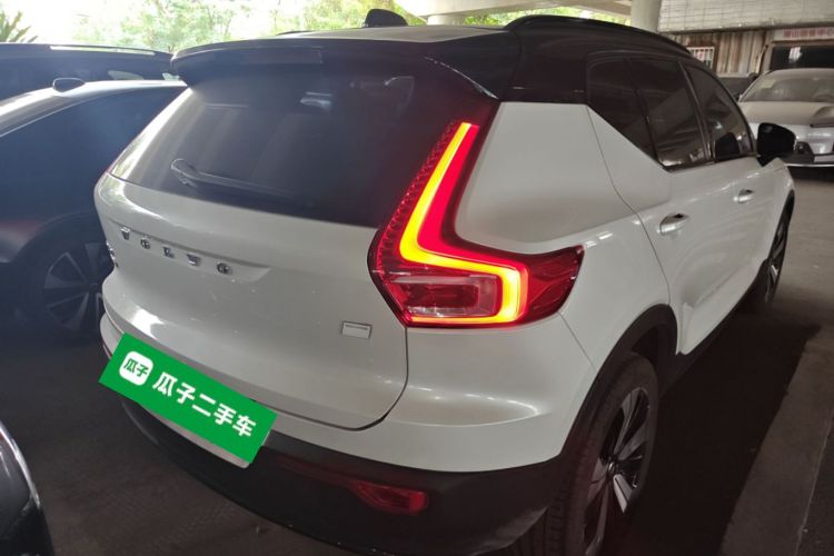 沃尔沃XC40新能源 2023款 长续航版 PRO车身外观7