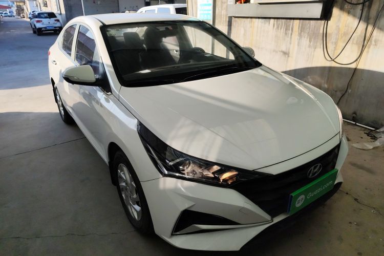 现代 悦纳 2020款 1.4L 手动GLS炫酷版车身外观3