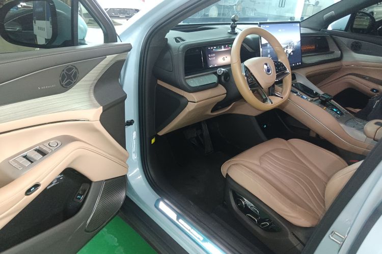 腾势N7 2023款 超长续航版中控内饰7003