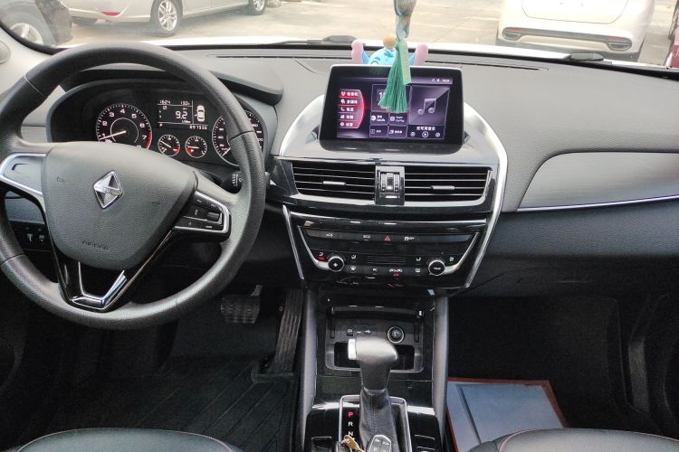 宝沃BX5 2020款 20TGDI 自动两驱先锋型中控内饰16