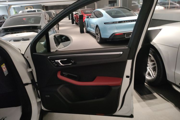 保时捷 2022款 Macan 2.0T中控内饰7005