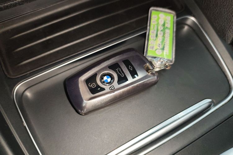 宝马3系 2017款 320Li 时尚型中控内饰11