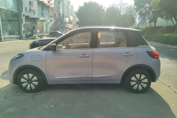 五菱汽车 五菱缤果 2025款 333km 悦享款车身外观4