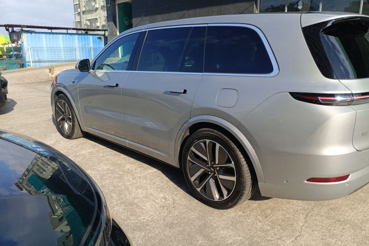 理想汽车 理想L9 2024款 Ultra车身外观6003