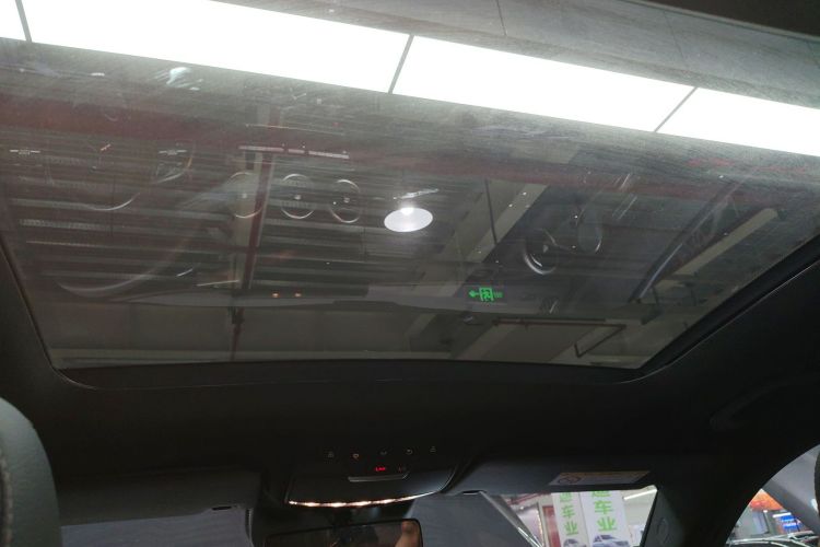 奔驰GLC 2021款 GLC 300 L 4MATIC 豪华型中控内饰22