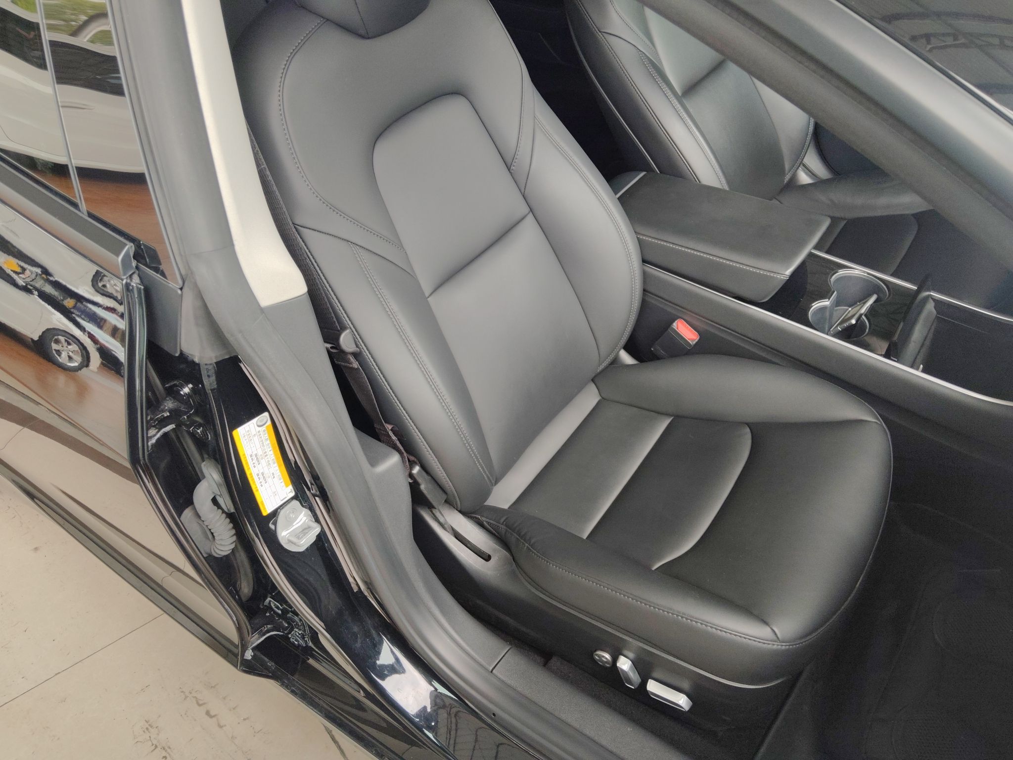 特斯拉 Model 3 2020款 改款 标准续航后驱升级版