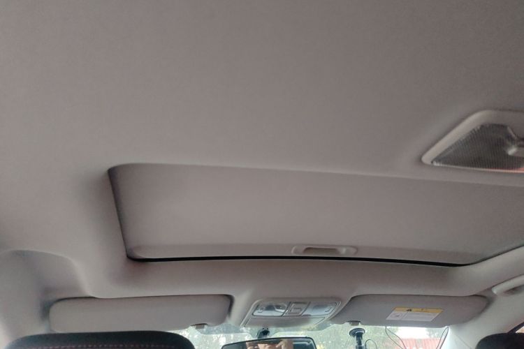 长安 逸动 2016款 XT 1.6L 手动俊酷型局部细节22