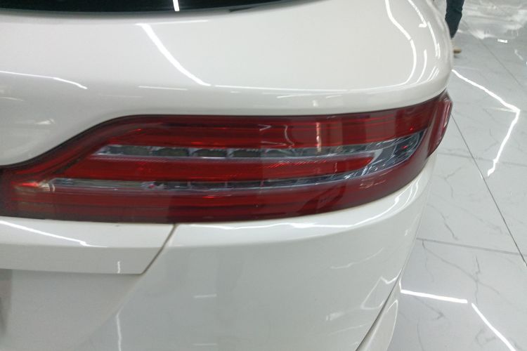 林肯MKC 2017款 2.0T 四驱尊雅版车身外观9