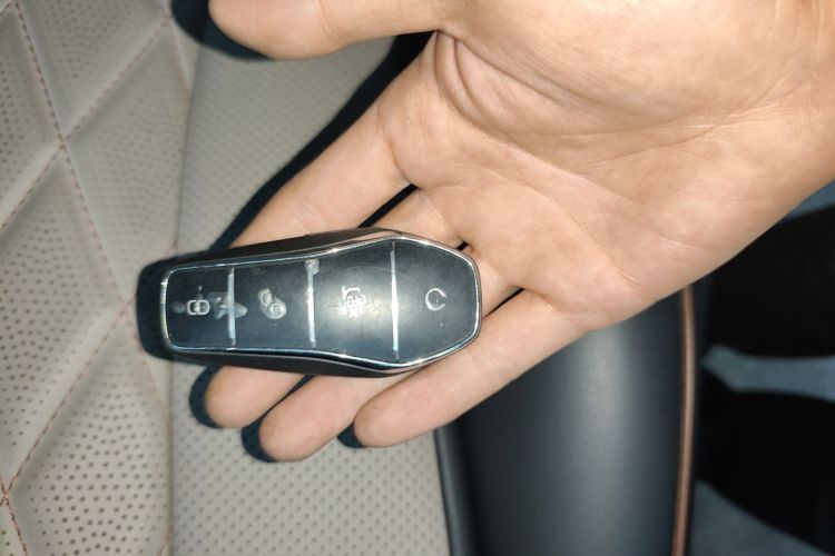 比亚迪 海豚 2021款 405km 时尚版中控内饰7001