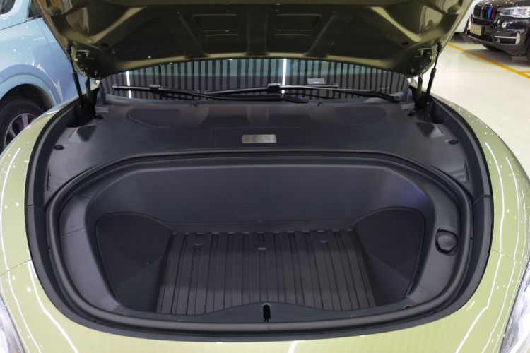 小米汽车 小米SU7 2024款 四驱超长续航高阶智驾Max版机舱底盘24