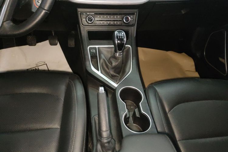 吉利汽车 远景 2020款 1.5L 手动亚运版中控内饰18