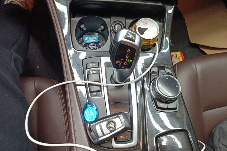 宝马5系 2014款 525Li 豪华设计套装局部细节18