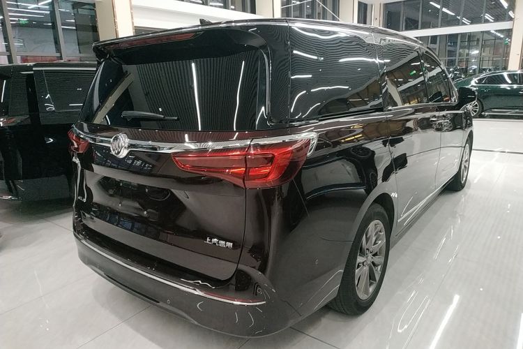 别克GL8 2021款 Avenir艾维亚 七座亲礼版车身外观7