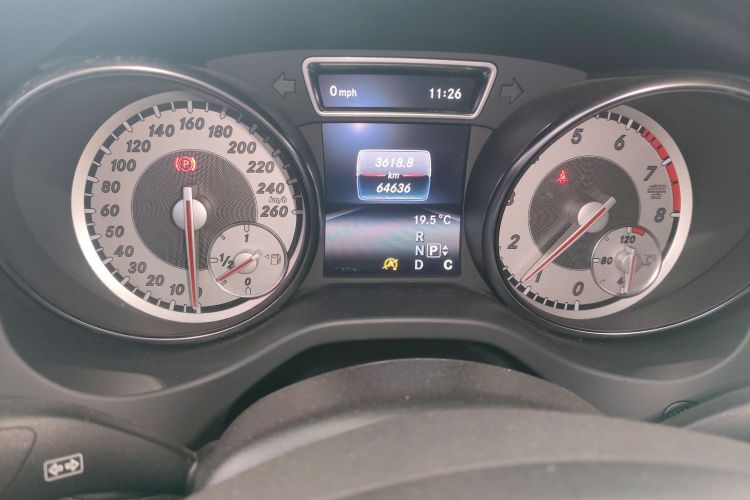 奔驰CLA 2016款 CLA 200 动感型中控内饰14