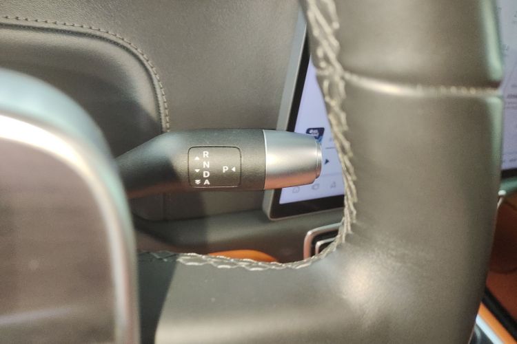 理想汽车 理想L7 2023款 Air中控内饰18