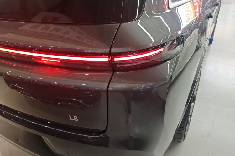 理想汽车 理想L8 2025款 Max 智能焕新版车身外观9