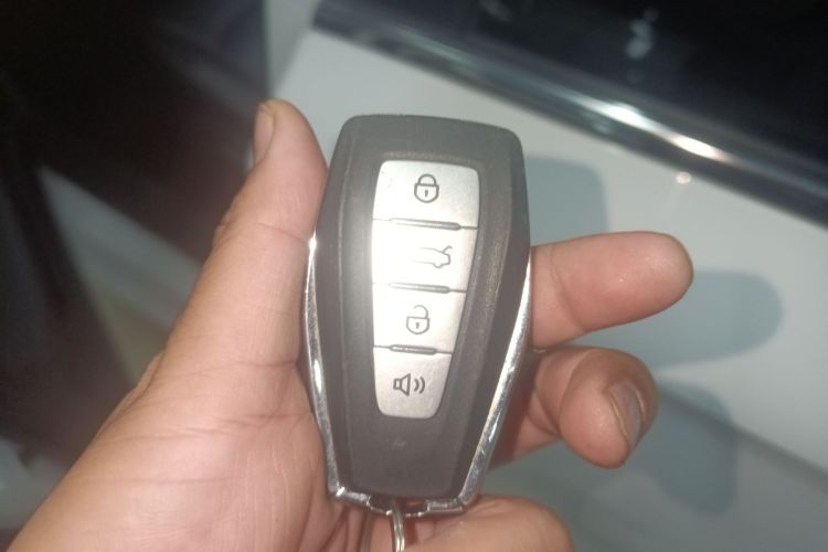 吉利汽车 帝豪 2023款 第4代冠军版 1.5L CVT尊贵型中控内饰11