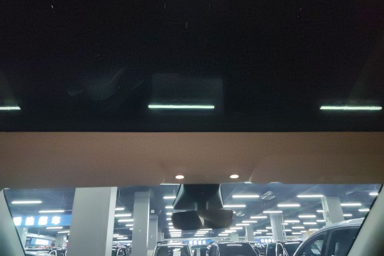 特斯拉 Model Y 2022款 改款 后轮驱动版局部细节22