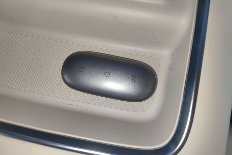 理想汽车 理想L8 2024款 Max中控内饰7001