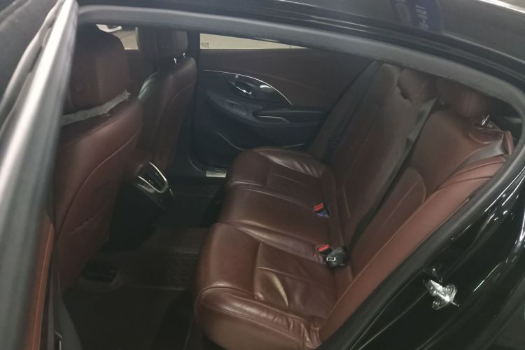 别克 君越 2013款 2.4L SIDI精英舒适型中控内饰7004