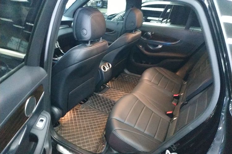 奔驰GLC 2019款 GLC 260 L 4MATIC 豪华型中控内饰21