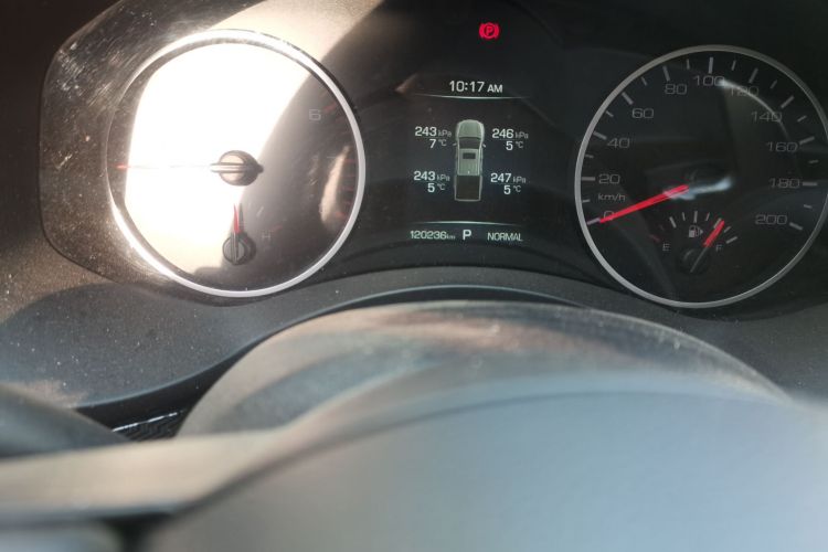 长城 炮 2019款 2.0T自动汽油四驱舒适版GW4C20B中控内饰15