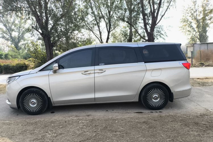 别克GL8 2017款 ES 28T 尊享型 国V车身外观6003