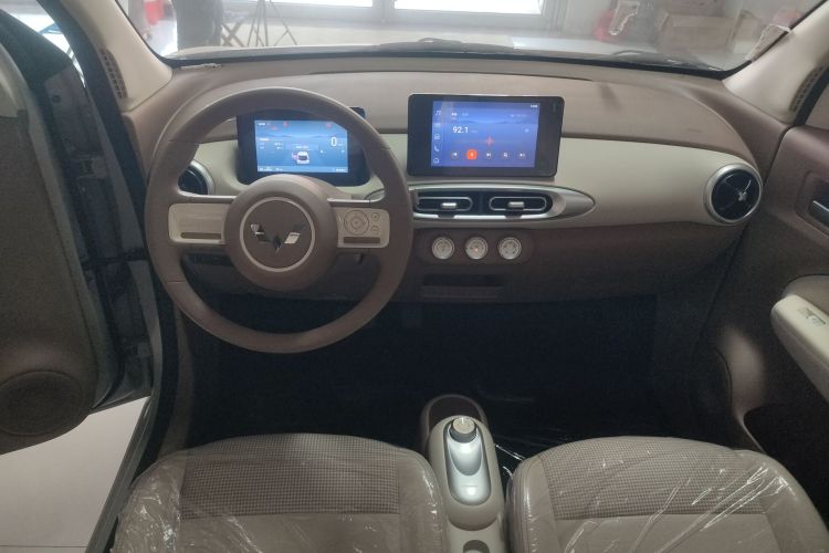 五菱汽车 宏光MINIEV 2025款 四门版 臻享+款中控内饰12